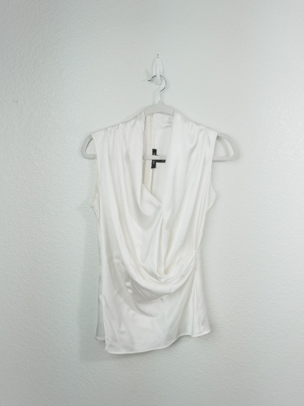 St. John Women’s Blouse Size 4 Ivory White Satin Cowl Neck Draped Sleeveless